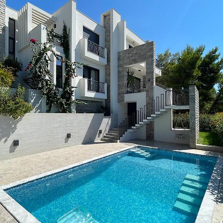 Villa Pine بار المظهر الخارجي الصورة