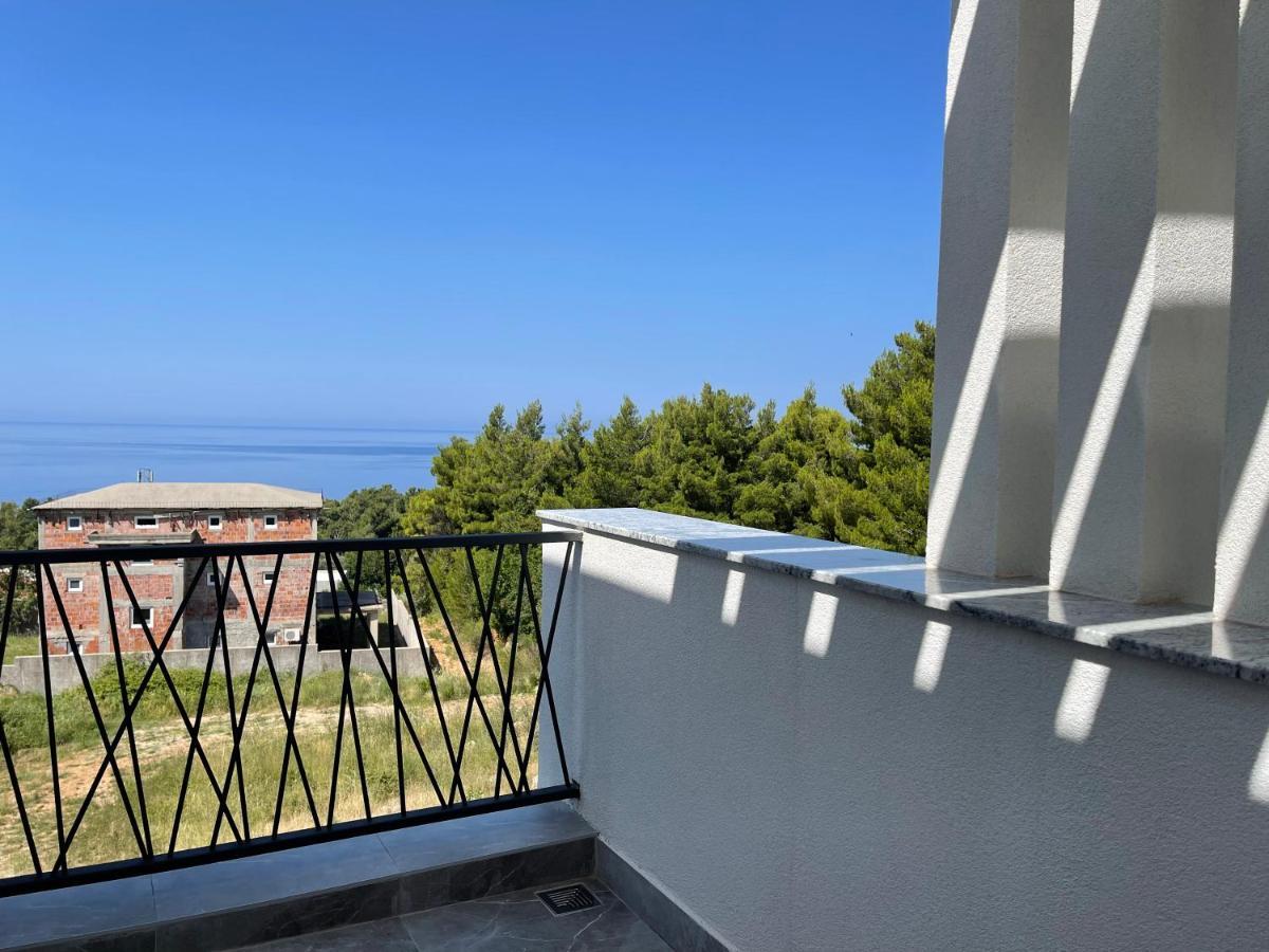 Villa Pine بار المظهر الخارجي الصورة