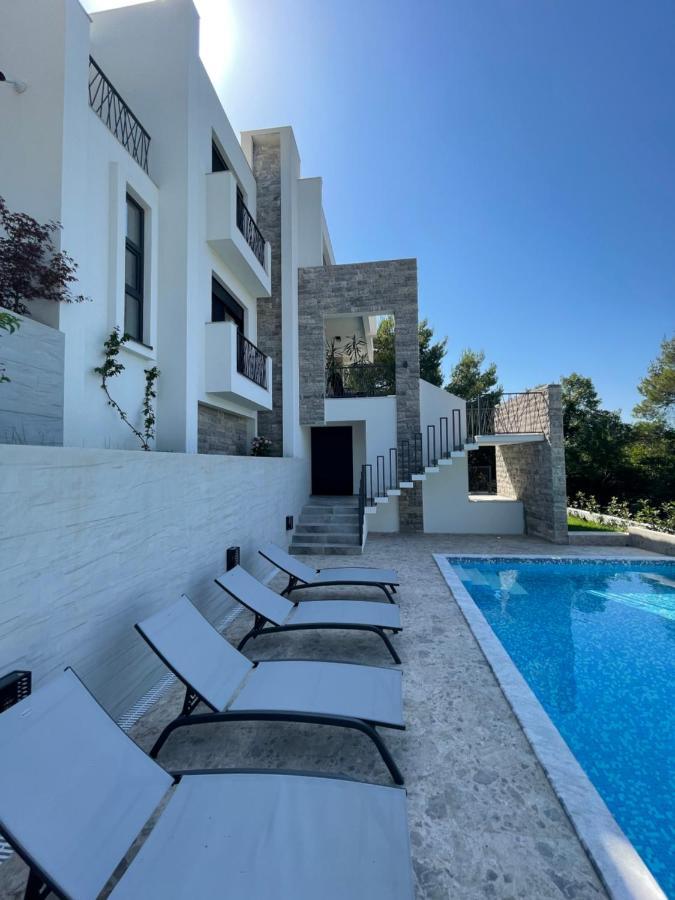 Villa Pine بار المظهر الخارجي الصورة
