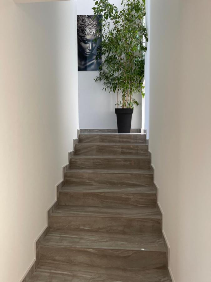 Villa Pine بار المظهر الخارجي الصورة