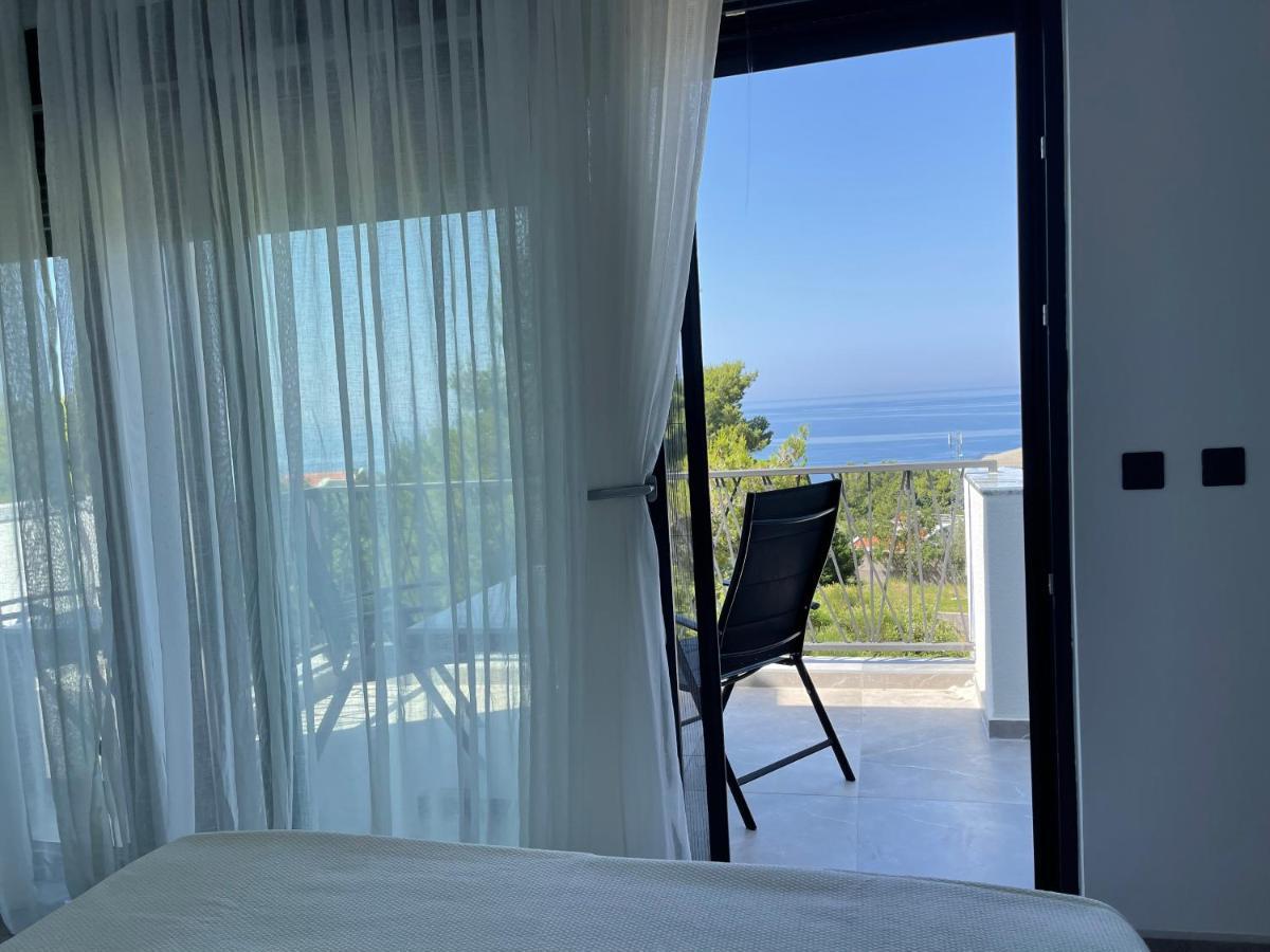Villa Pine بار المظهر الخارجي الصورة