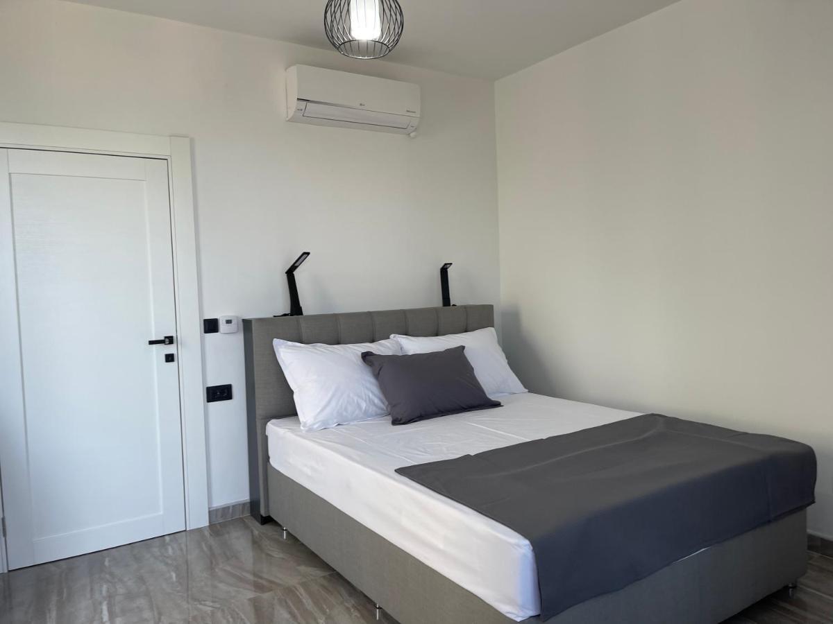 Villa Pine بار المظهر الخارجي الصورة