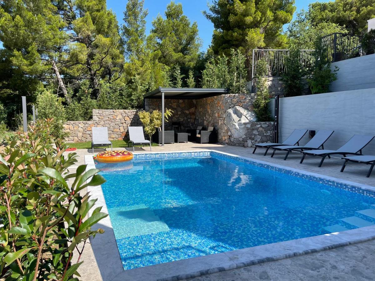 Villa Pine بار المظهر الخارجي الصورة