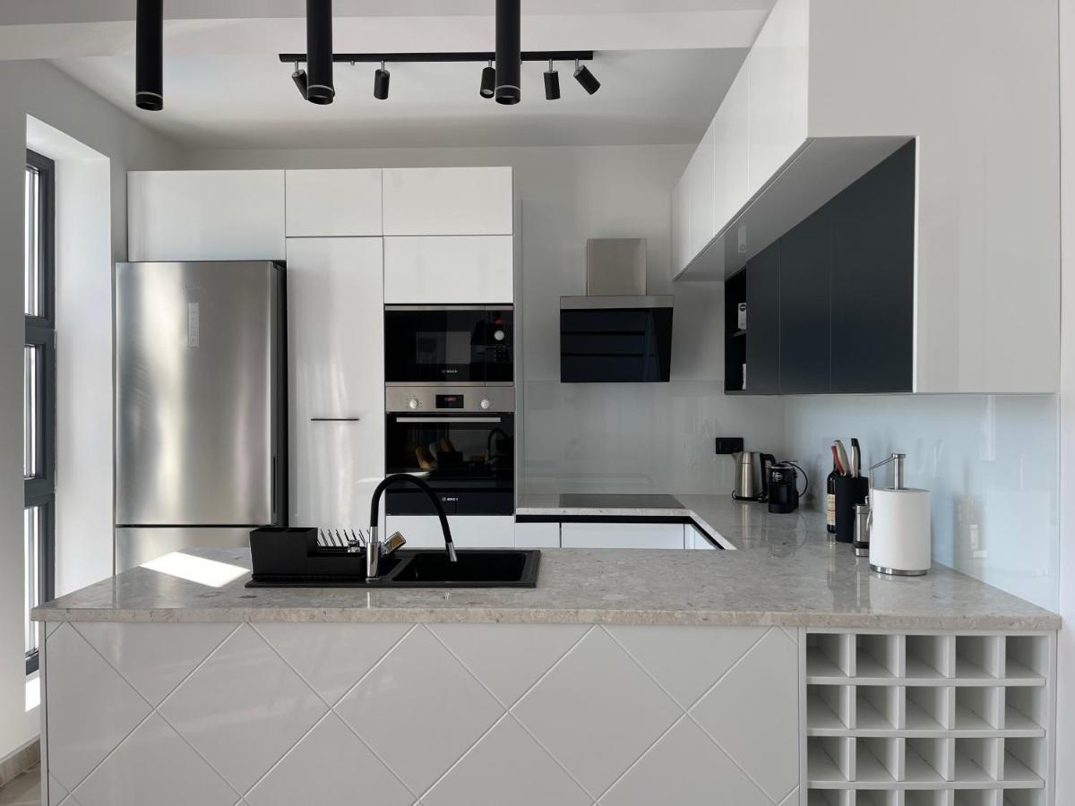 Villa Pine بار المظهر الخارجي الصورة